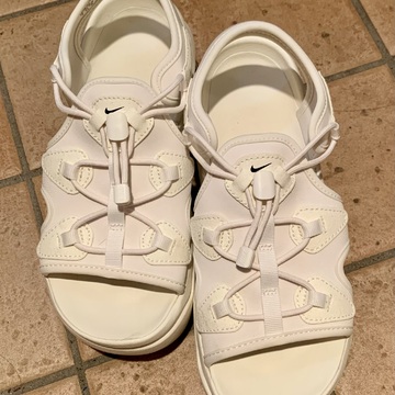 「NIKE」ココサンダル買っちゃいました👟