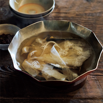 ピリッとする花椒オイルがアクセントに！ “大根といりこの鍋”【絶品鍋レシピ28days】