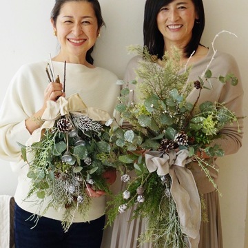 今年のクリスマスは手作りスワッグで。