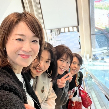 話題の麻布台ヒルズでJマダムランチ→展望台→クリスマスマーケット☆