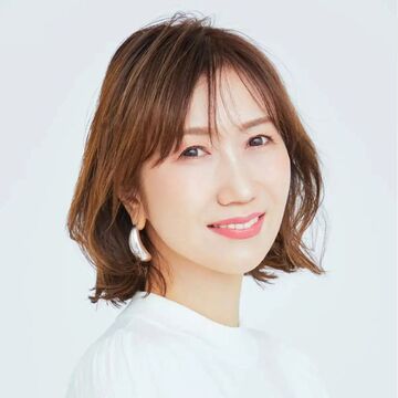 艶感が若々しい”暖色系カラー”髪がきれいに見える「50代のボブヘア」5選