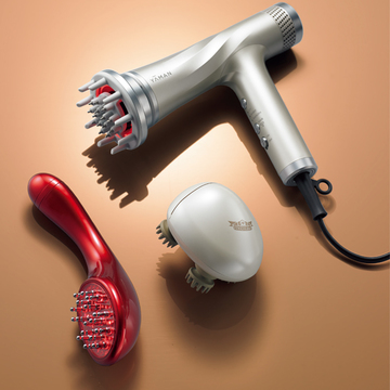 加齢で深刻化する頭皮や髪の悩みに！攻めのアプローチがかなう美容家電3選