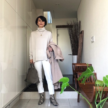 オールホワイトコーデ