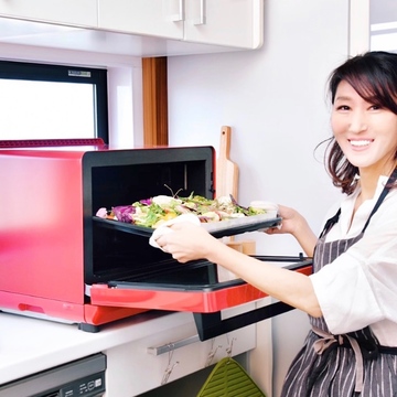 エクラ5月号｢チームJマダム白書」に掲載中、 調理家電と野菜のオーブン焼き