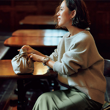 冬は「ベージュのロングブーツ」で足もとから優美に！【スタイリスト・大草直子の「冬のおしゃれ塾」】