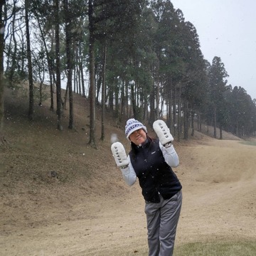 今年のゴルフ初打ちは…