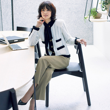 テレワークに重宝する「サンローラン」のニットジャケット【“堅くない”ジャケット】