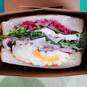 Sandwich 50 (サンドウィッチ フィフティー)　とっても萌え断なサンドウィッチ専門店
