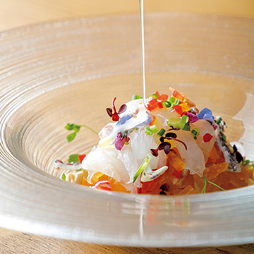 味もスタイルも進化！厨房のライブ感を堪能できるカウンター中華「京、静華」