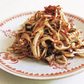 美味しさの秘訣は半日干すこと。「エリンギ唐揚げ」レシピを斉風瑞さんが伝授！