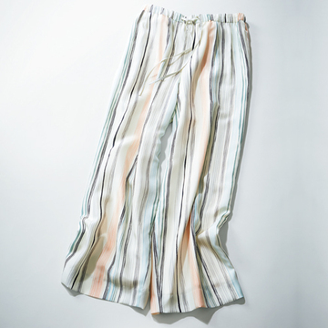 2021年春のパンツ選びで押さえておきたい3つのキーワード【春、注目したい「優美なパンツ」】