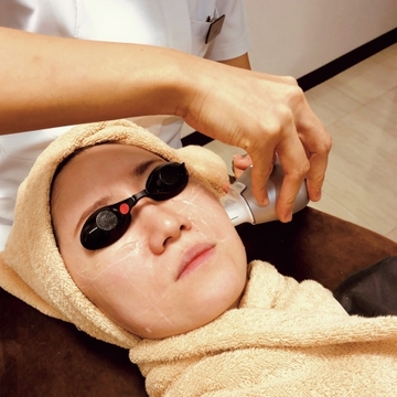 美容医療ビギナーにもおすすめ！たるみの進行をくい止めるウルトラフォーマーⅢ【美容クリニックで「たるみ顔」悩み解消】