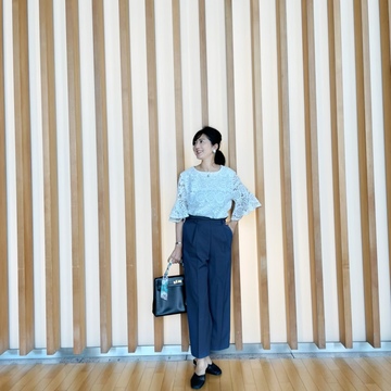 GUパンツで国立新美術館へ