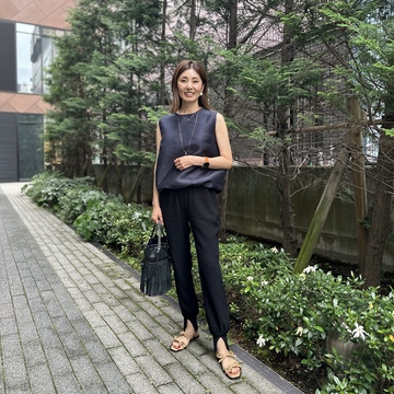 艶あるトップスで涼しげに、渋谷ランチへ♪