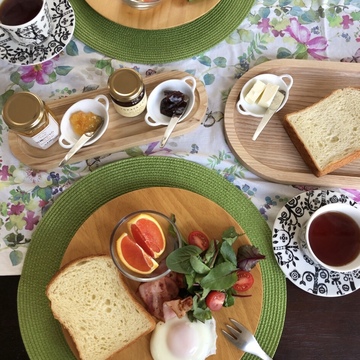 美味しい食パンで朝ごはん♪