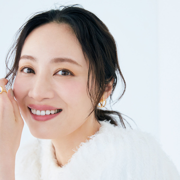 リップは「2㎜オーバーに描いて」鼻下の長さを縮め若々しく【中野明海50代の新メイク論】