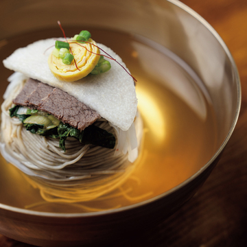 韓国で大ブーム！平壌冷麺が味わえる『ソグァンミョノク』【大人の最新韓国グルメ】