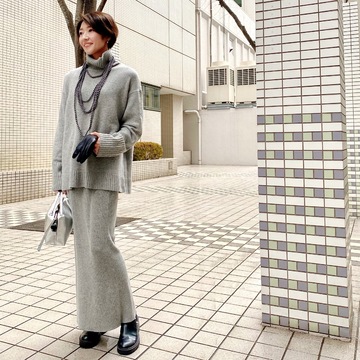 同期会ランチはカシミア入りのセットアップで