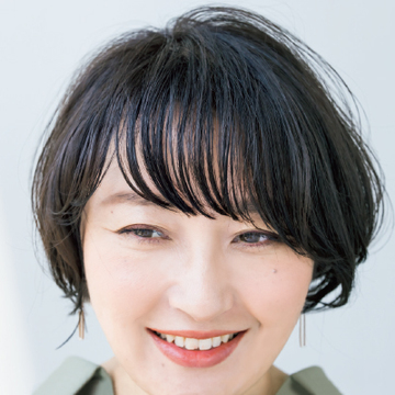＜前髪オーダー＆スタイリング術②＞“透け前髪”でトレンドの抜け感を演出する“おろし前髪”