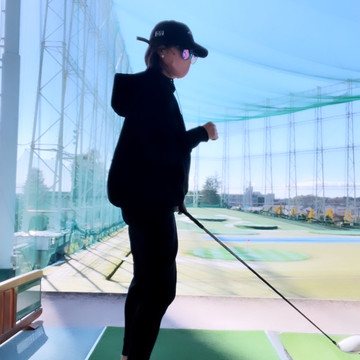 人気　UNIQLO＋Ｊのセットアップはゴルフ練に最適!!　サイズ感って大事