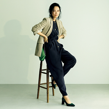 ラフなオールインワンをジャケットで格上げ【村山流秋の最旬スタイル1】