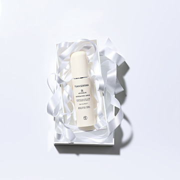 ー特別寄稿 齋藤 薫ー 大人はコスメで"自分にご褒美"