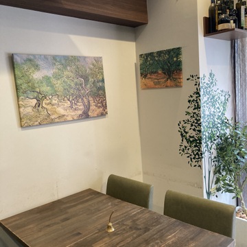 四ツ谷にある ウニマニアのための unico-co と ウニココのトナリ