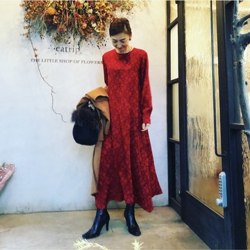 たまには赤ワンピで❤︎原宿古民家レストラン