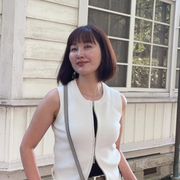 買ってよかった、初秋まで使えそうな３アイテム！ニットベスト・スニーカー・アイウェア