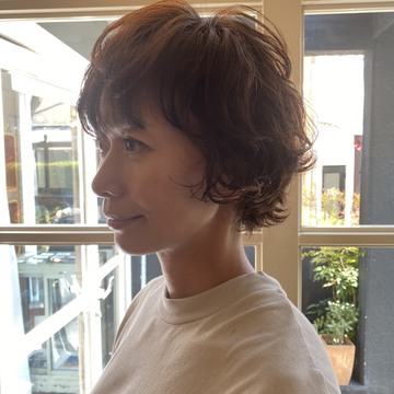 久しぶりのヘアスタイルチェンジ