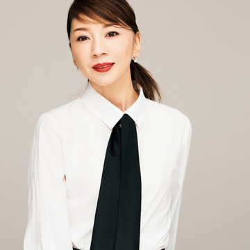 【君島十和子さんの大人リップ】圧倒的な顔映え力を味方に。“渋みレッド”リップ4選