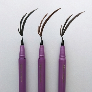 マスク時代の必需品！　”伝わる”目もとをつくる「春色アイライナー」