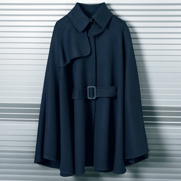 【春が待ち遠しくなるアイテム2選】ロロ・ピアーナのケープコート&ヴァレンティノのレースのスカート