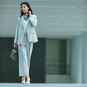 きちんと見えてスタイリッシュにも装える「洗練グレースーツ」  五選