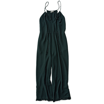 夏〜秋に向けてヒット確実の「濃色オールインワン」3選【真夏の“買い足し”服＆小物】