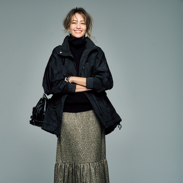 【50代のおしゃれ基本ルール】フェミニンに楽しむ！レオパード柄×ベーシックアイテムコーデ