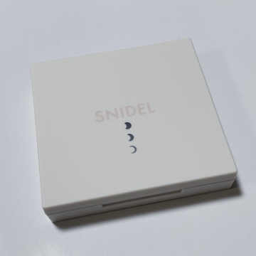 新しいアイシャドウ