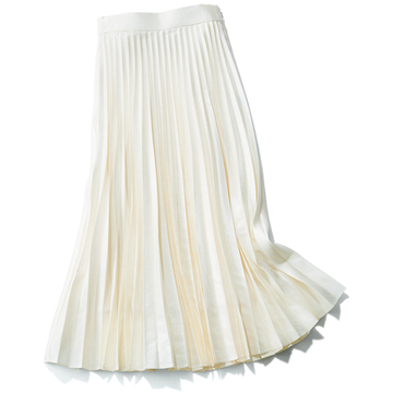 選ぶべきスカートはプリーツ・黒・ナロー【春、注目したい「甘くないスカート」】