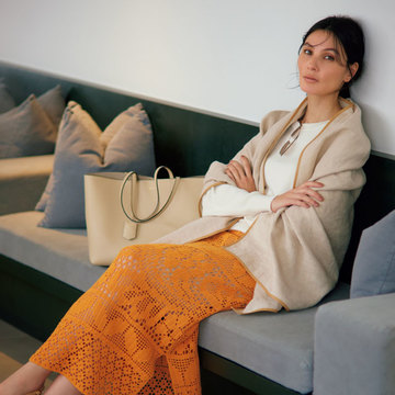 クロシェレースのスカートでカジュアルスタイルもヘルシーに肌見せ