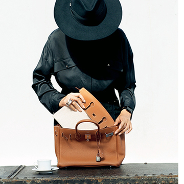 【2021秋冬最新バッグ】永遠の憧れ「エルメス」のバーキンがポーチもついた3WAYに