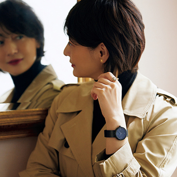 「ディオール」の新作腕時計は、オールブラックで大人の着こなしを格上げ！