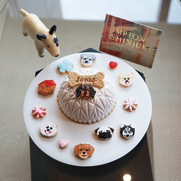 愛犬と過ごせる『キンプトン新宿東京』と現代美術をたのしむ『すみや亀峰菴』