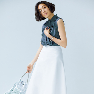 ライターが注目する「白ロングスカート」で夏コーデをアップデート【真夏の“買い足し”服＆小物】