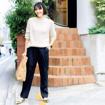 身長高いさん、低いさん。「黒パンツ」選びの共通点は、女らしさにあり！