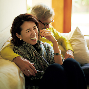 大草直子さんの【夫と過ごす日のコーディネート⑤】くつろぎの時間
