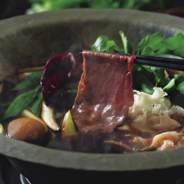 料理家・平野由希子さんが教える「ワインに合う鍋」２選【大人のごちそう鍋】