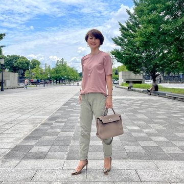 E by éclat の大人五分袖Tシャツをお試し