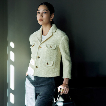 ジュエリーなしでも華やかさきわだつ「セリーヌ」のシャスールジャケット【NEOエグゼスタイル】