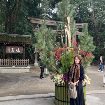 きれいめ☆くすみカラーのOnitsuka　Tigerのスニーカーで三輪明神へ