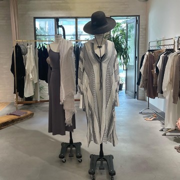 おしゃれに体型カバーできる！人気ブランド Chaos（カオス）で50代でも着られる水着を発見